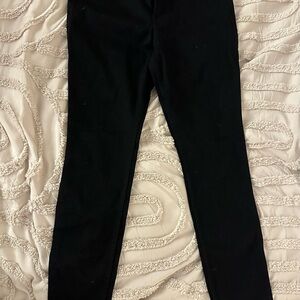 *NEW* with tags!! Women’s Black Hollister High Rise Skinny Jeans